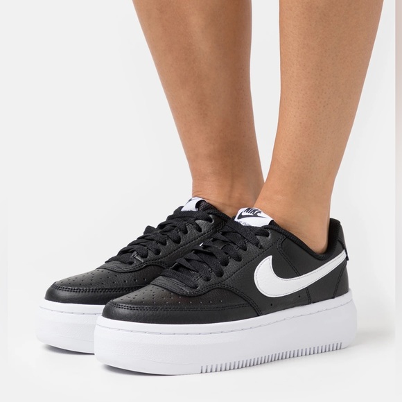 🌟NIKE Women’s Nike Court Vision Alta Black/White - Size 7.5 - Picture 3 of 12